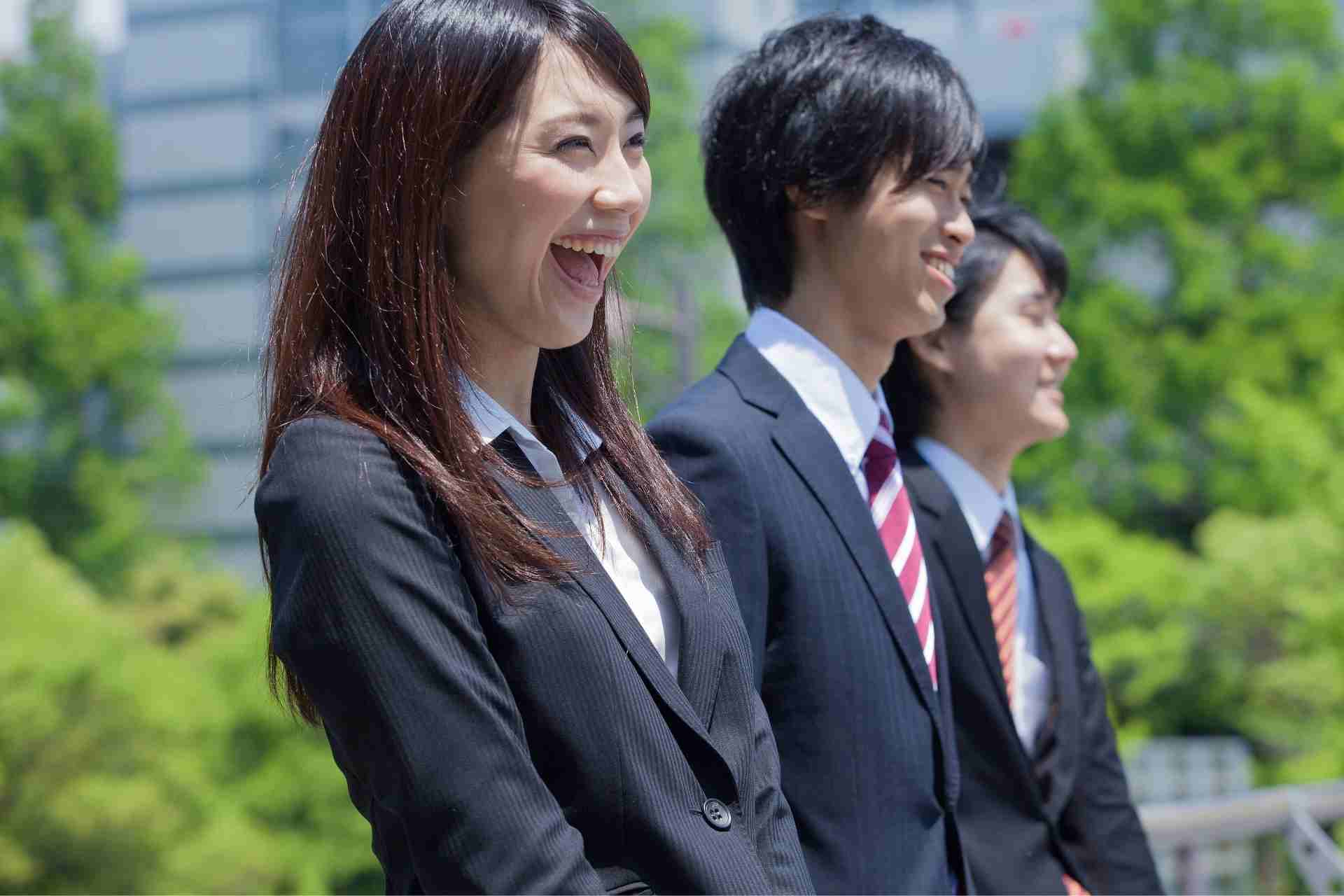 採用情報
