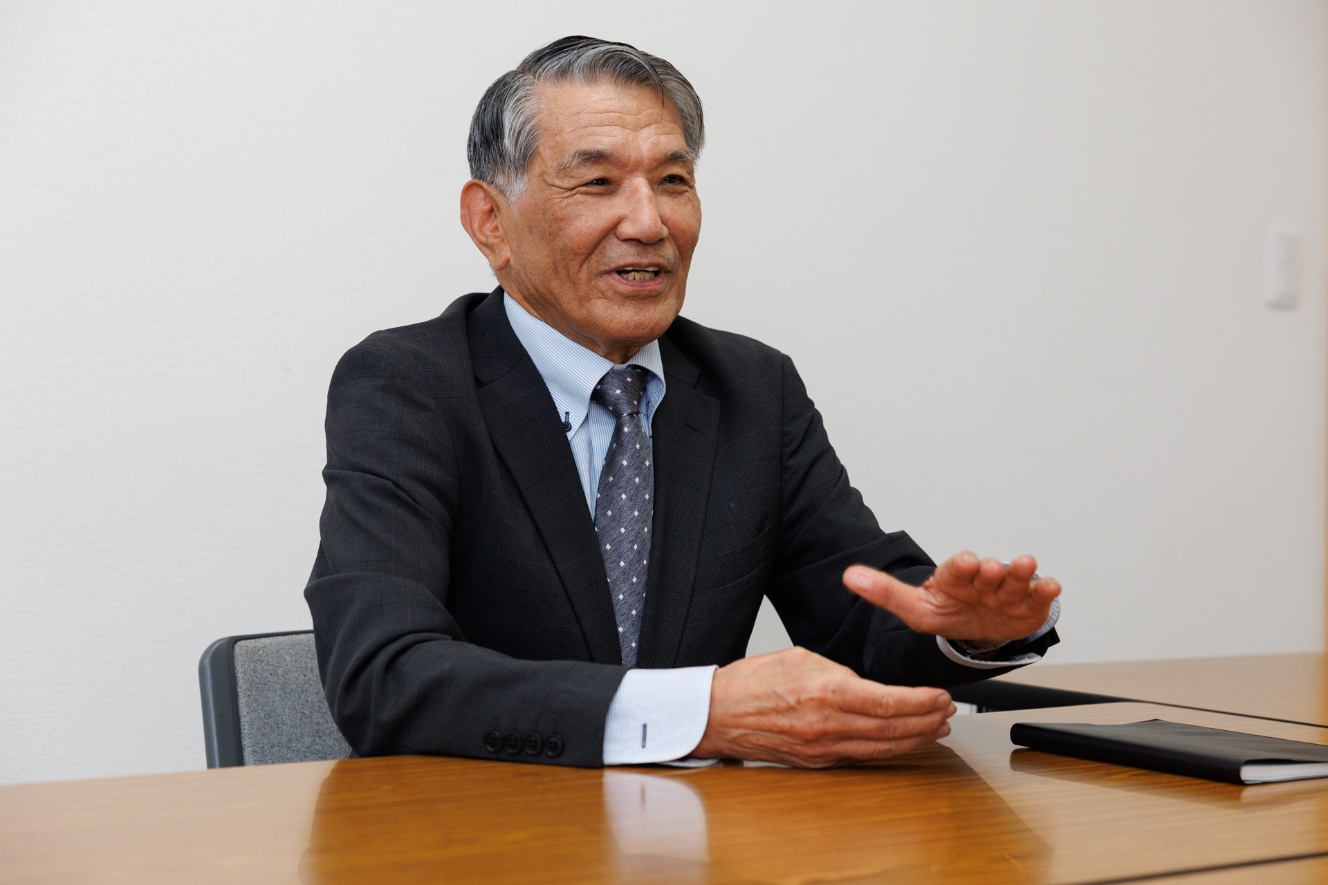 代表取締役会長 写真